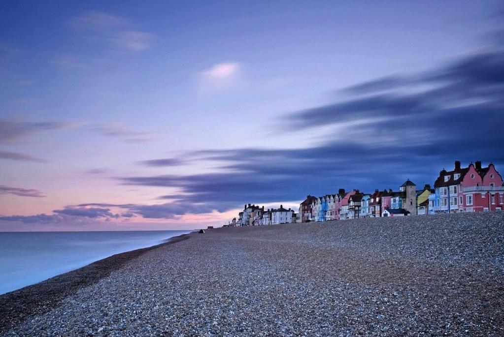 Beautiful Immaculate Aldeburgh Cottage, Sunny Outdoor Space, Free Parking - Easy Walk To Beach & Town Exterior foto